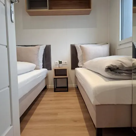 Landzeit - Get Your Tiny Moments * Sohren